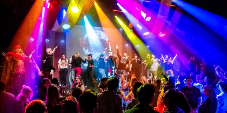 Bezerkus Bingo — Uitgaan in Deventer