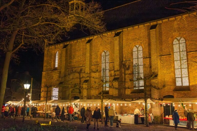 Kerstmarkt Diepenveen — markt-eten in Deventer
